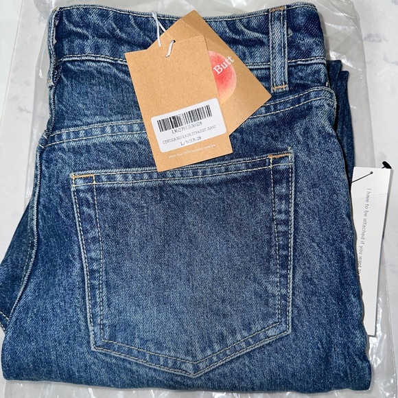 Reformation Cynthia High Rise Straight Jeans - Lanier Wash - Sz 28 - NWT - Picture 6 of 8